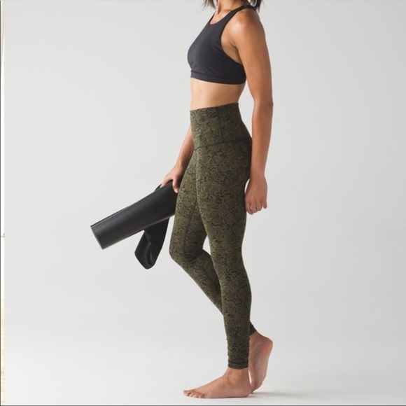 Lululemon - Picture 3 of 11